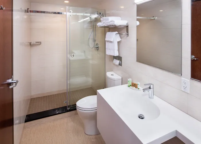 Jaslin Hotel 3*